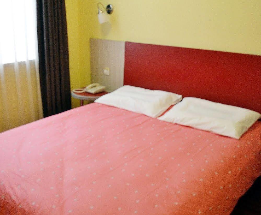 Home Inn Shanghai Century Park エクステリア 写真