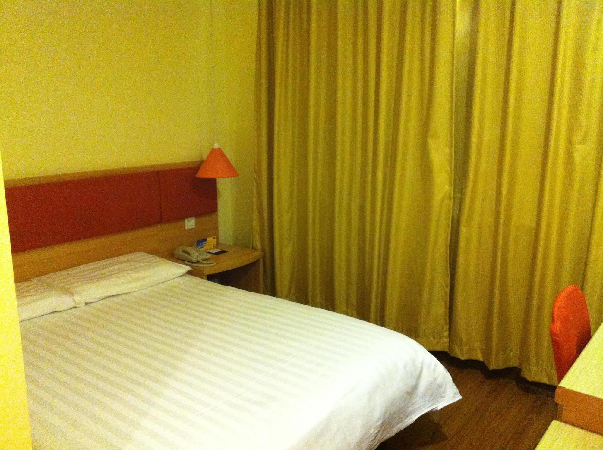 Home Inn Shanghai Century Park エクステリア 写真